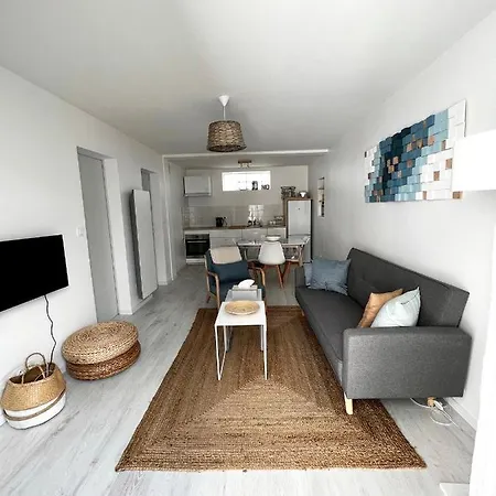 Parenthese Insulaire Holiday home