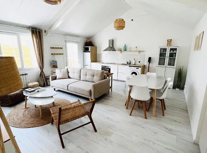 Parenthese Insulaire *